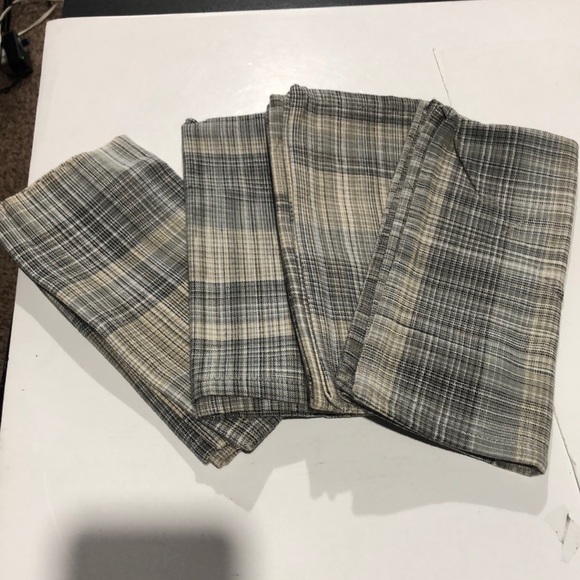 Set of four blue and tan plaid cotton napkins - Picture 1 of 6